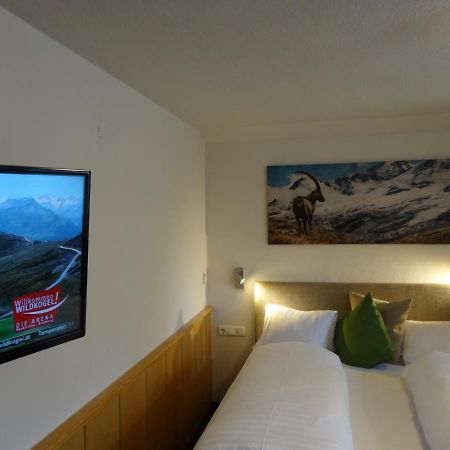Bhome Gaestehaus B&B / Apartments Neukirchen am Grossvenediger Luaran gambar