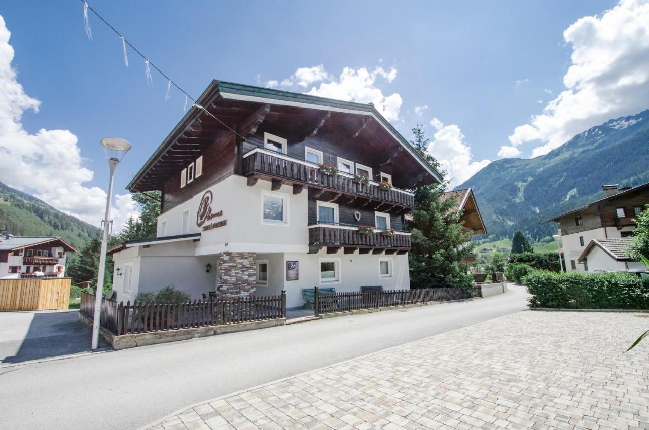 Bhome Gaestehaus B&B / Apartments Neukirchen am Grossvenediger Luaran gambar