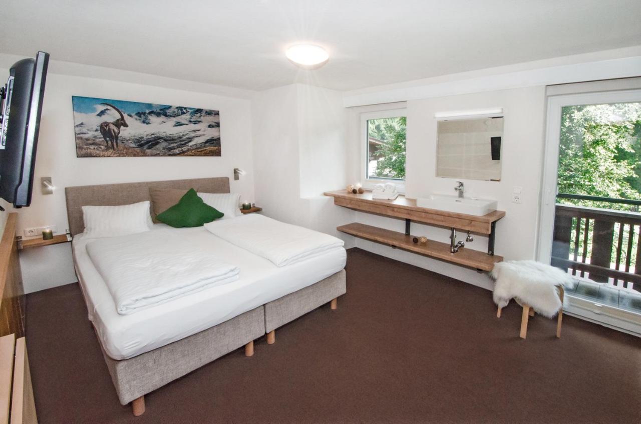 Bhome Gaestehaus B&B / Apartments Neukirchen am Grossvenediger Luaran gambar