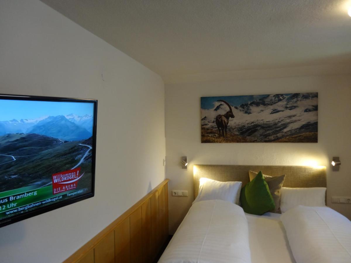 Bhome Gaestehaus B&B / Apartments Neukirchen am Grossvenediger Luaran gambar