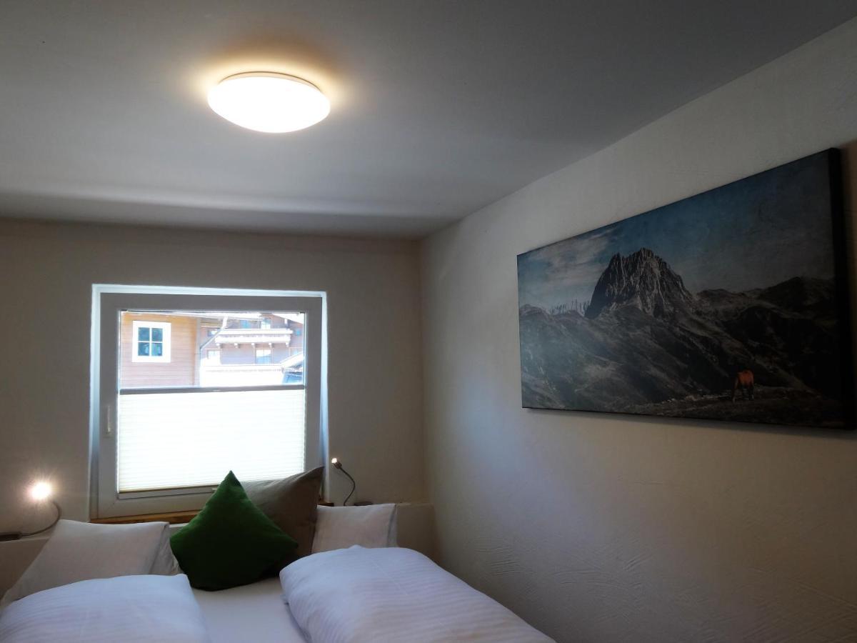 Bhome Gaestehaus B&B / Apartments Neukirchen am Grossvenediger Luaran gambar